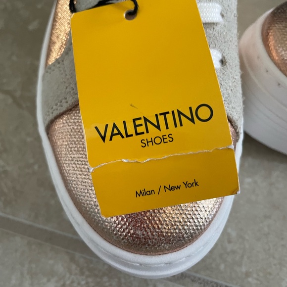 Valentino NWT Metalic Rose Gold Sneakers Size 7 - Picture 5 of 15